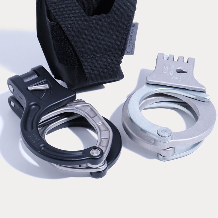 Hinged Handcuff Pouch - Image 4